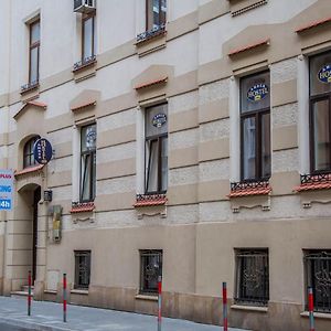 Amber Hostel